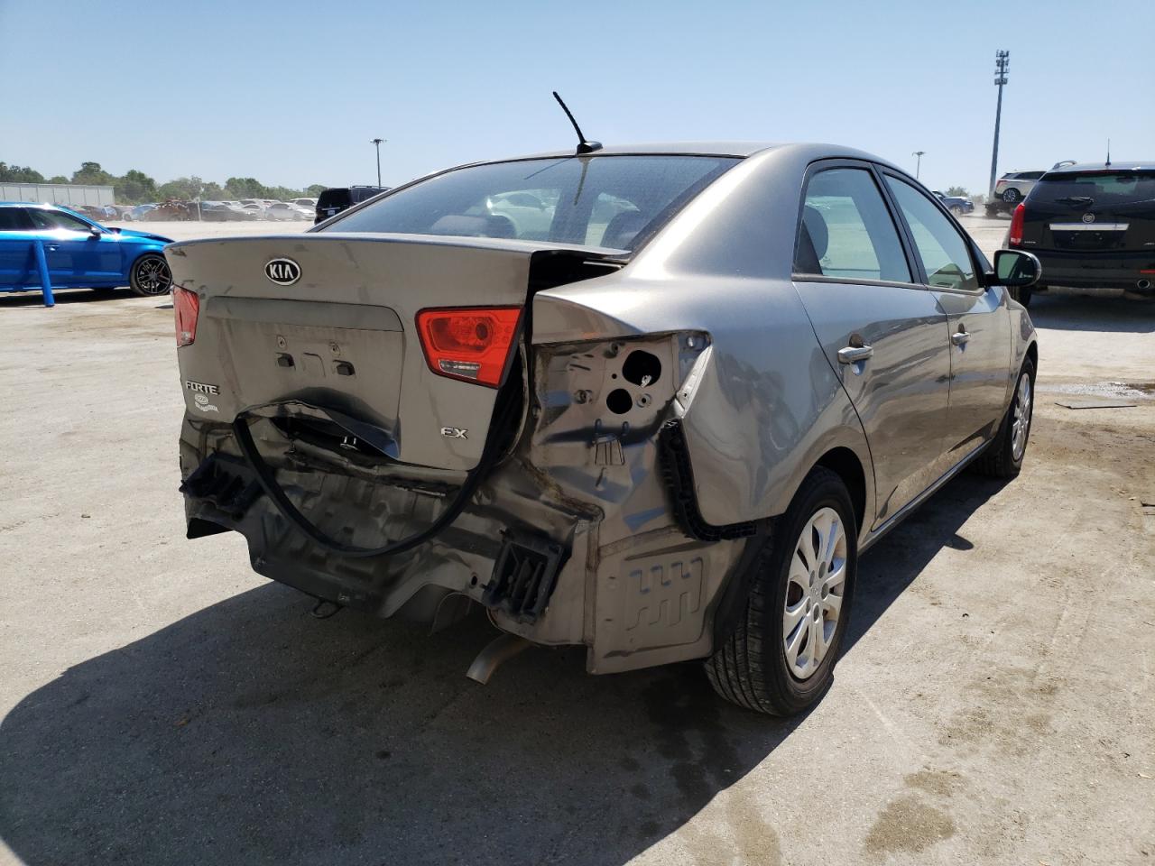 Photo 4 from auction – 2012 KIA FORTE EX with VIN KNAFU4A2XC5578469