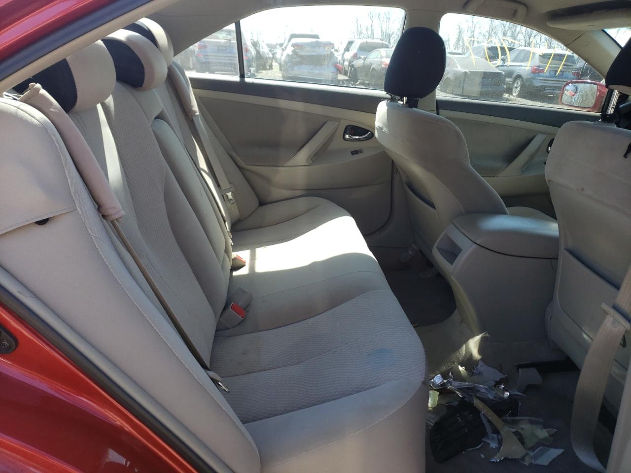 Photo 6 from auction – 2010 TOYOTA CAMRY BASE with VIN 4T1BF3EK5AU062728