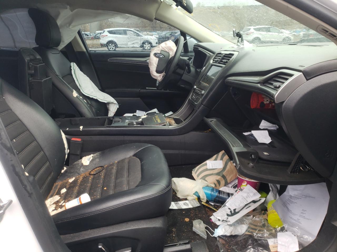 Photo 5 from auction – 2017 FORD FUSION SE with VIN 3FA6P0H79HR416461