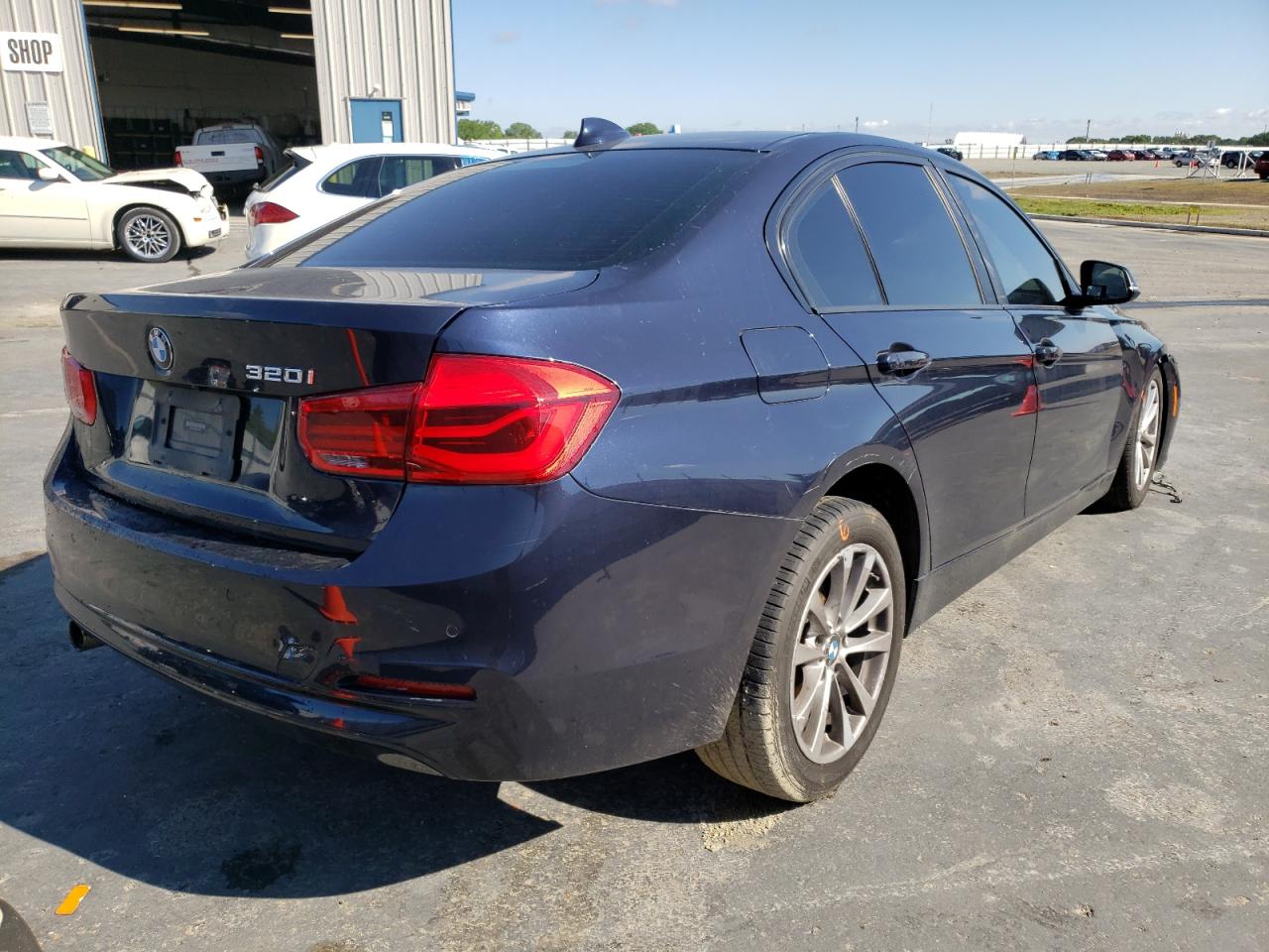 Photo 4 from auction – 2017 BMW 320 I with VIN WBA8A9C35HK620544