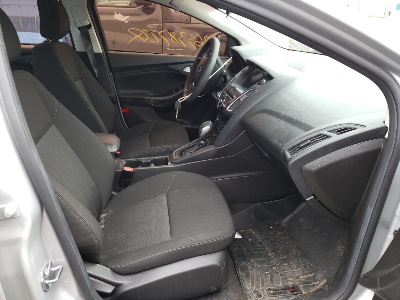 Photo 5 from auction – 2018 FORD FOCUS SEL with VIN 1FADP3H27JL239068