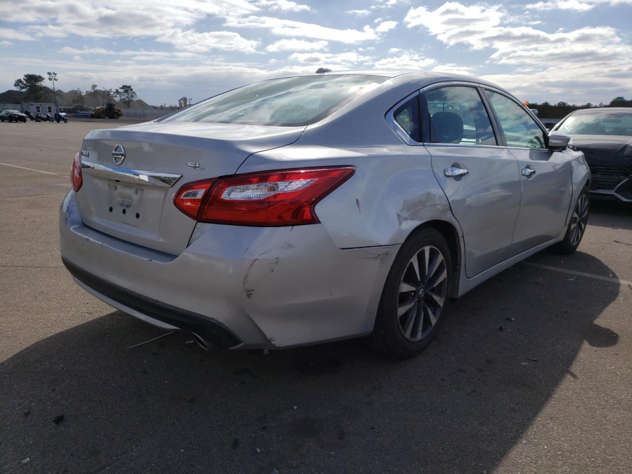 Photo 4 from auction – 2017 NISSAN ALTIMA 2.5 with VIN 1N4AL3AP3HC213839