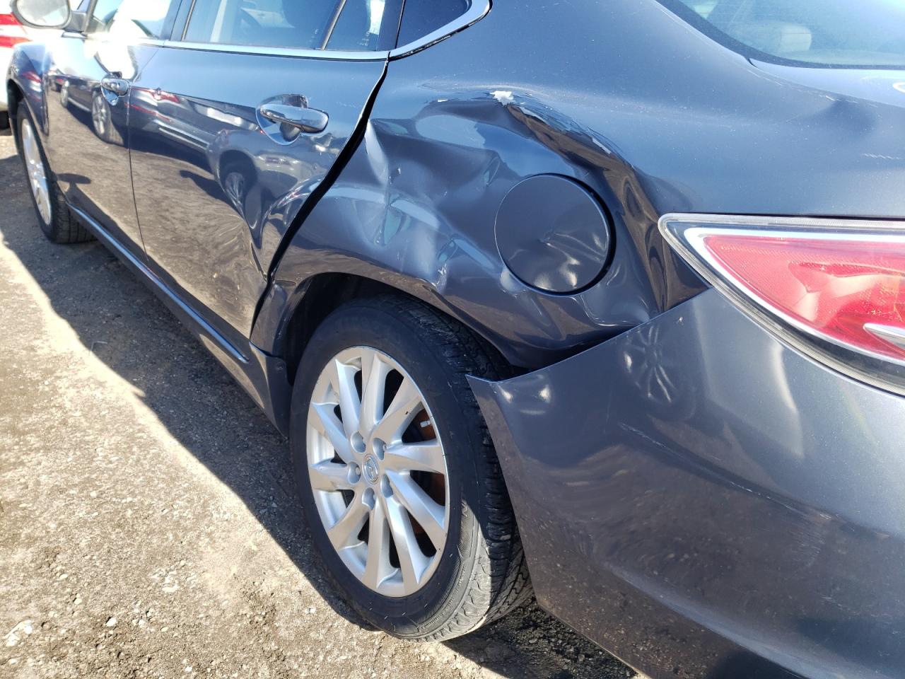 Photo 9 from auction – 2011 MAZDA 6 I with VIN 1YVHZ8BH5B5M13784