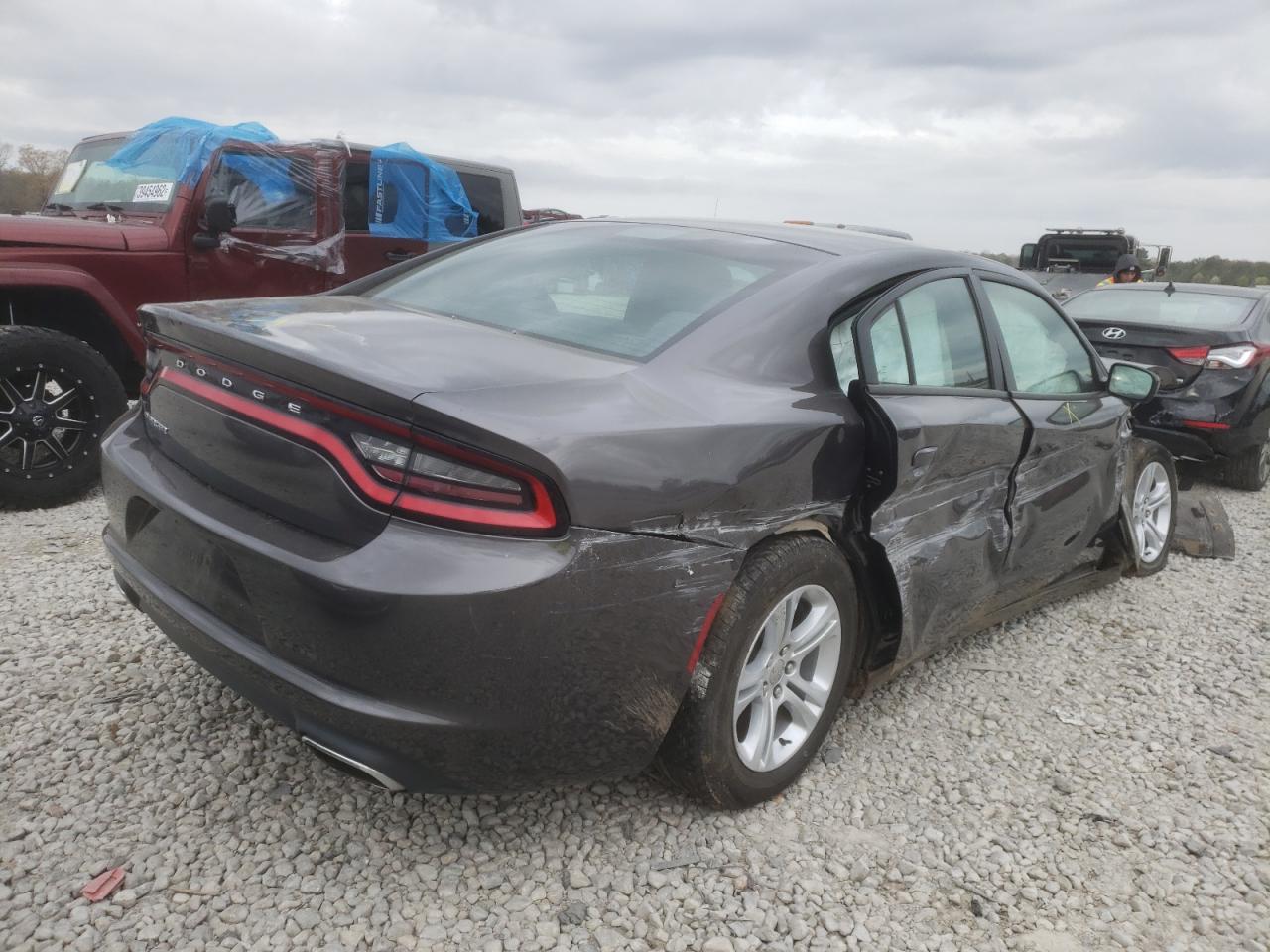 Фото 4 с аукциона – 2017 DODGE CHARGER SE с VIN 2C3CDXBG6HH655022