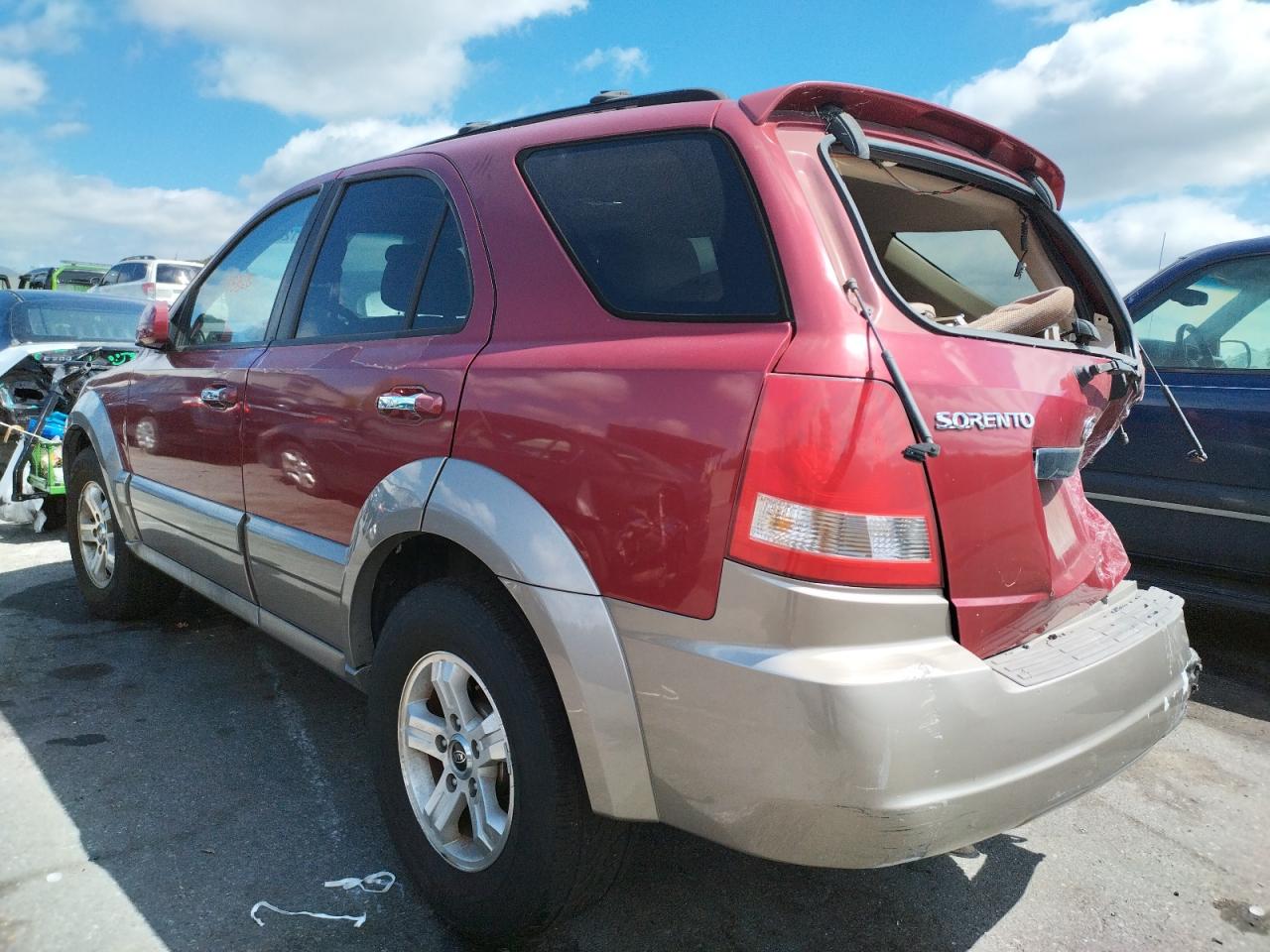 Photo 3 from auction – 2003 KIA SORENTO EX with VIN KNDJC733635057420