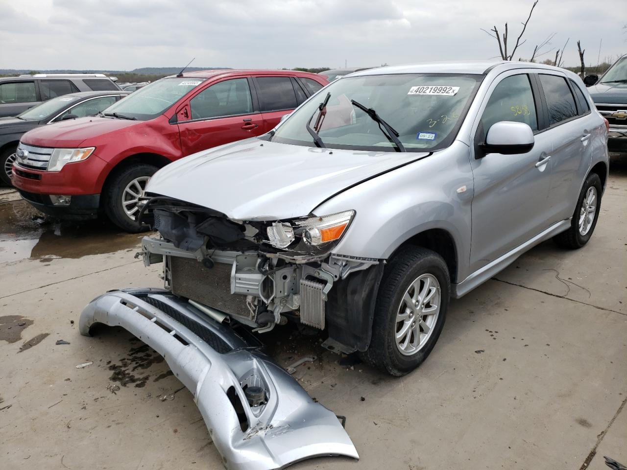 Photo 2 from auction – 2011 MITSUBISHI OUTLANDER with VIN JA4AP3AU8BZ014644