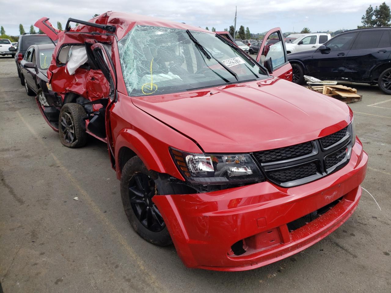 DODGE JOURNEY SE 2020 with VIN 3C4PDCAB5LT271891 - Photo from auction