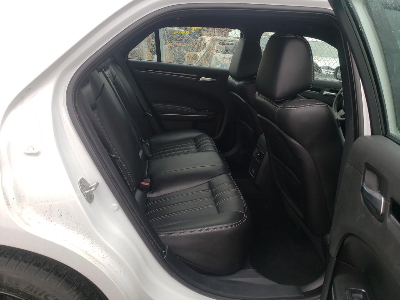 Photo 6 from auction – 2019 CHRYSLER 300 S with VIN 2C3CCAGG1KH651511