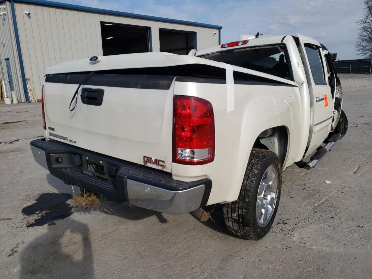 Photo 4 from auction – 2011 GMC SIERRA C15 with VIN 3GTP1VE03BG406824