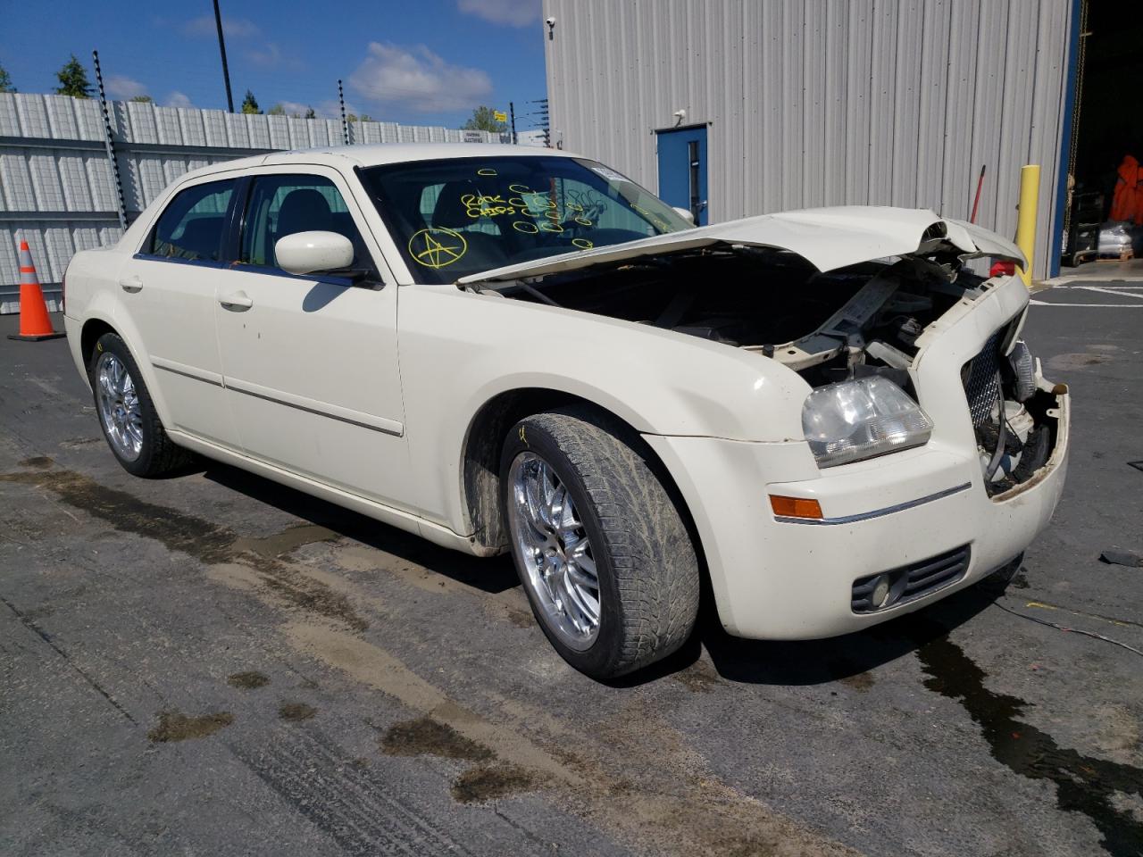 CHRYSLER 300 TOURIN 2005 with VIN 2C3JA53G25H571889 - Photo from auction