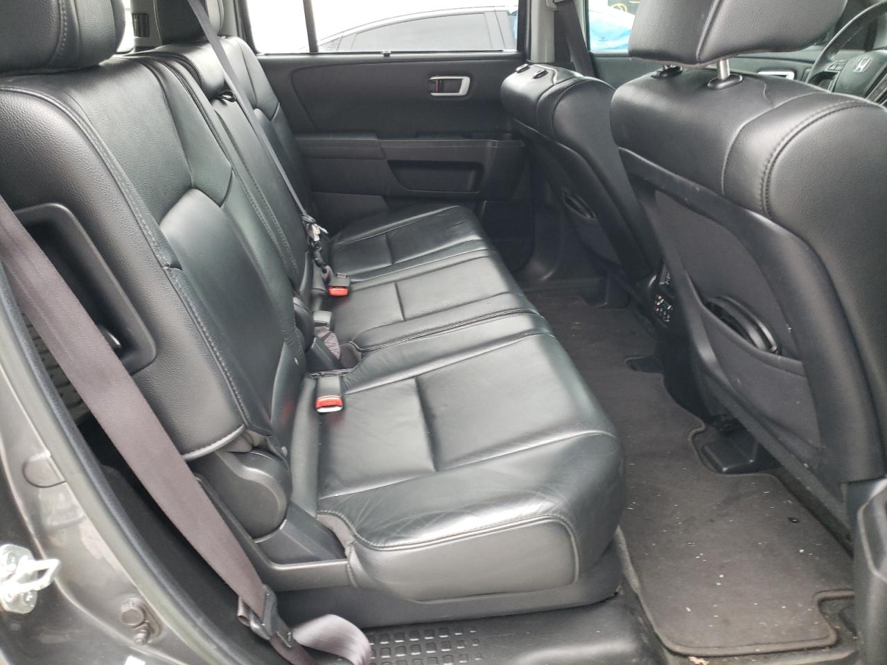 Photo 6 from auction – 2012 HONDA PILOT TOUR with VIN 5FNYF4H95CB079649