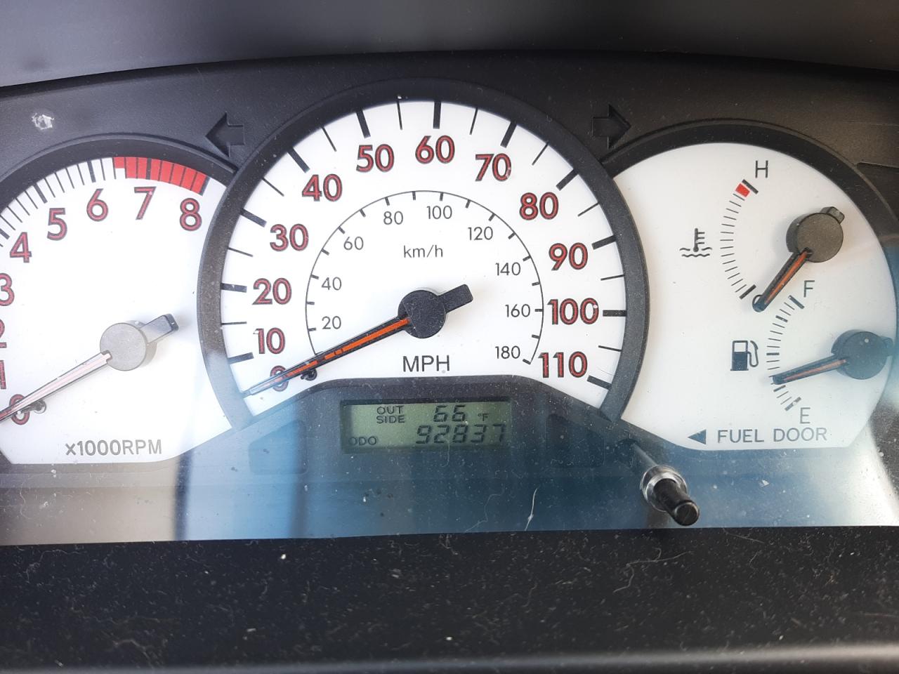 Photo 8 from auction – 2004 TOYOTA COROLLA CE with VIN 1NXBR32E04Z229491