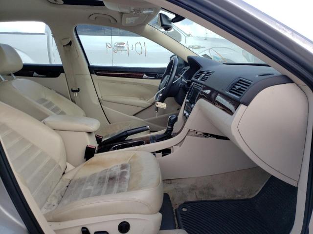 Photo 5 from auction – 2013 VOLKSWAGEN PASSAT SEL with VIN 1VWCP7A37DC076682