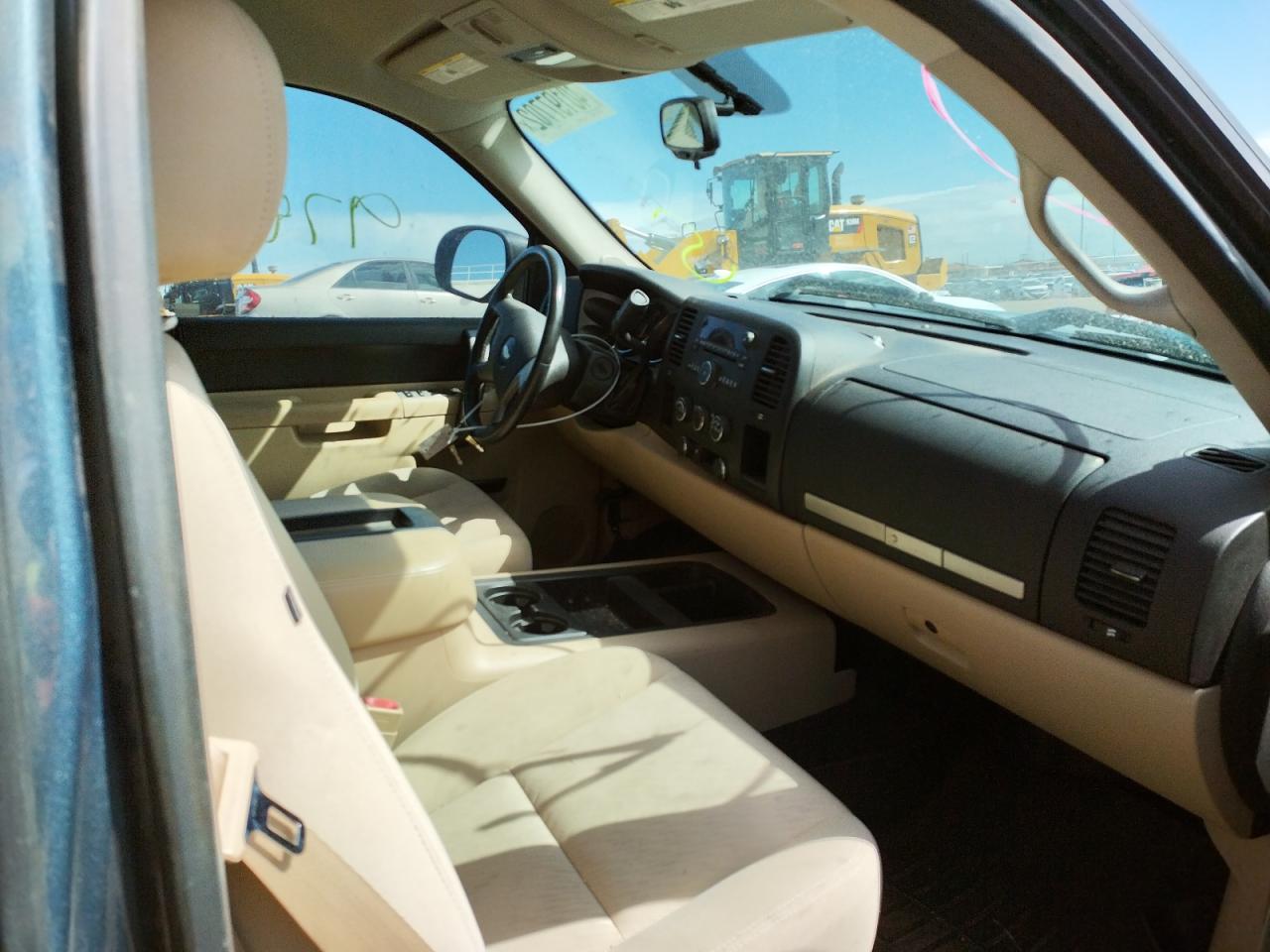 Photo 5 from auction – 2010 CHEVROLET SILVERADO with VIN 1GCSCSE07AZ176254