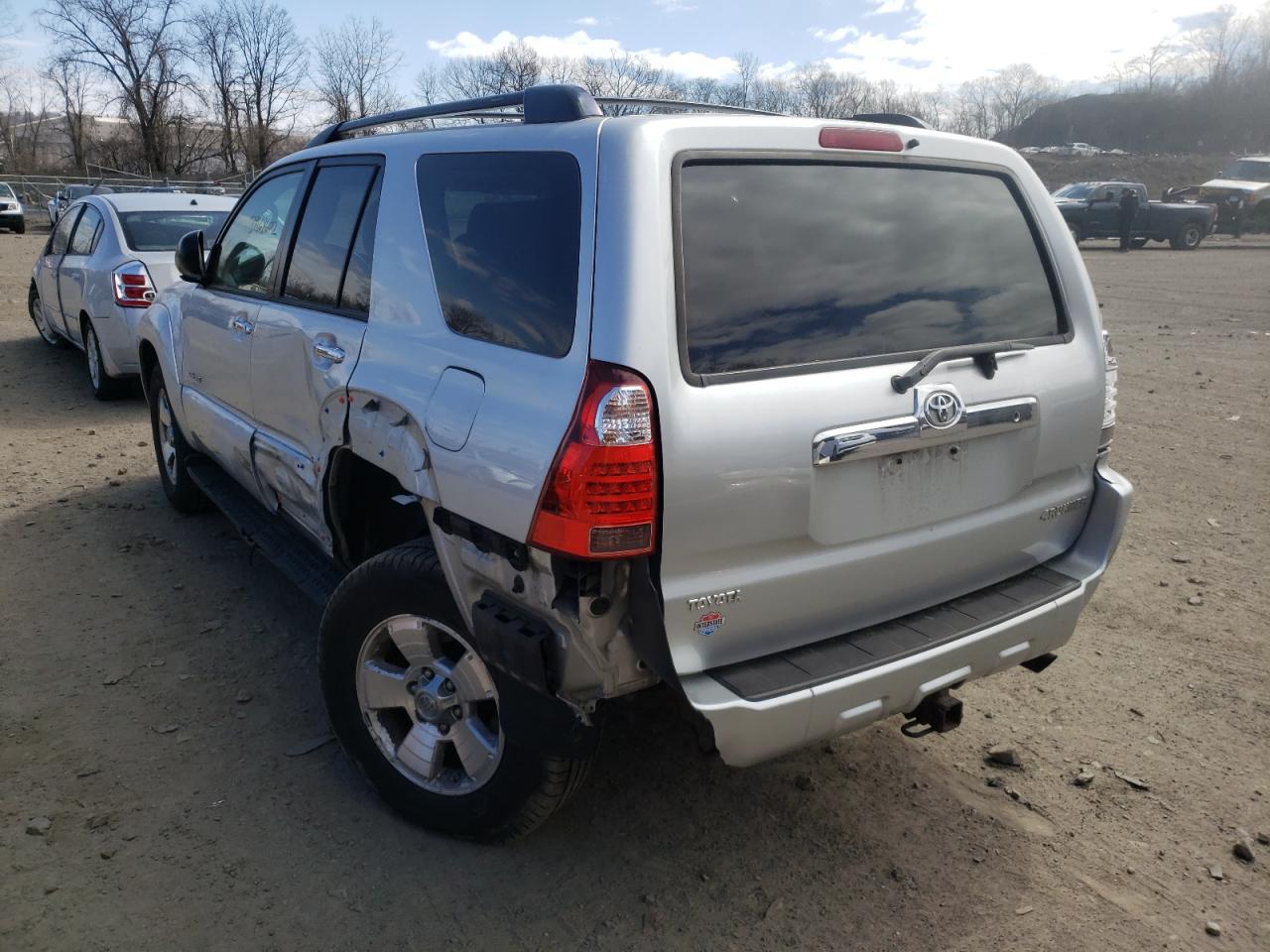 Photo 3 from auction – 2006 TOYOTA 4RUNNER SR with VIN JTEBU14R360096979