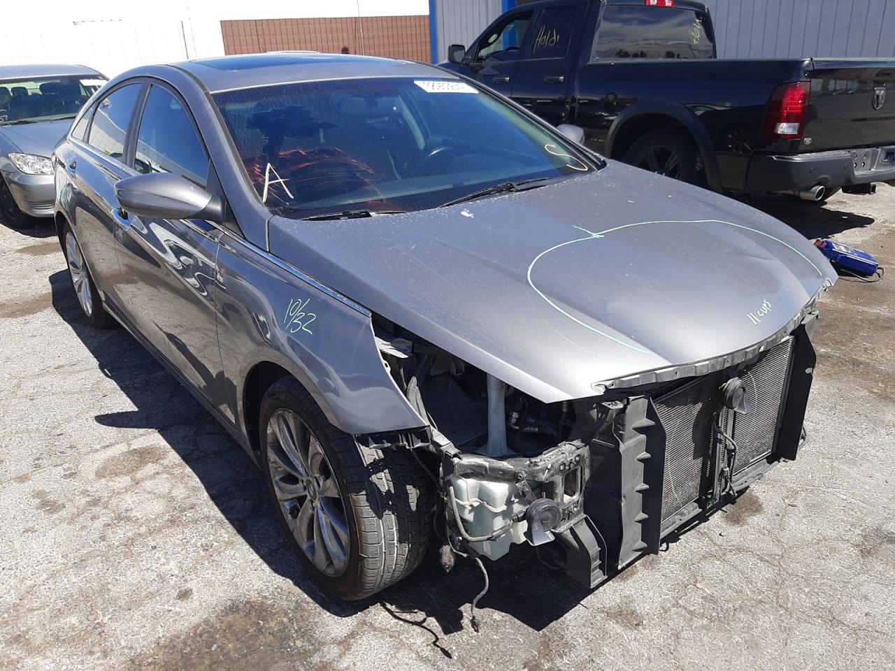 HYUNDAI SONATA SE 2013 with VIN 5NPEC4AC3DH712587 - Photo from auction