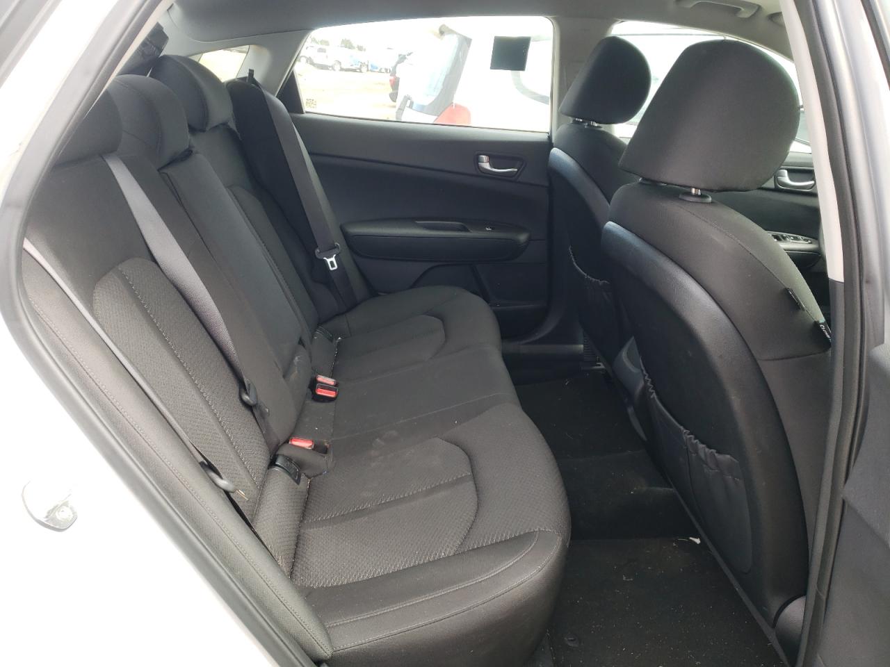 Photo 6 from auction – 2017 KIA OPTIMA LX with VIN KNAGT4L38H5155751