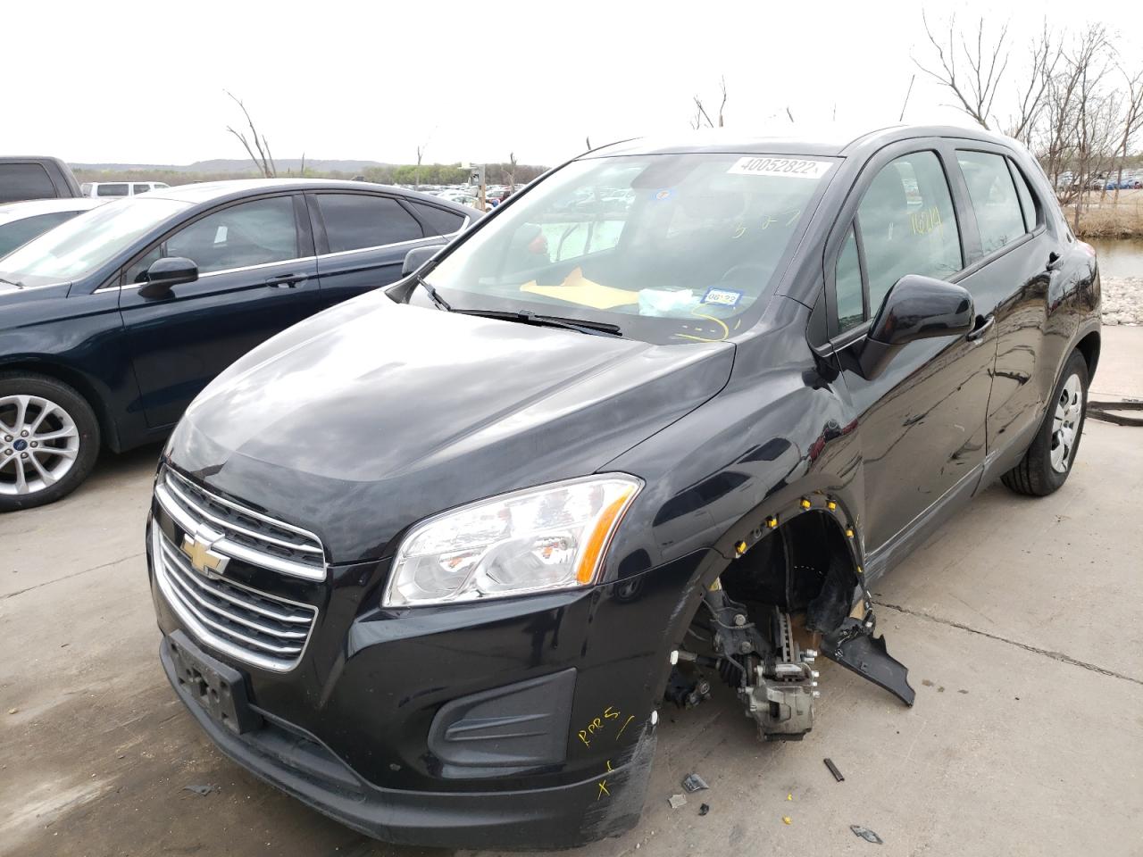 Photo 2 from auction – 2016 CHEVROLET TRAX LS with VIN KL7CJKSB4GB685569