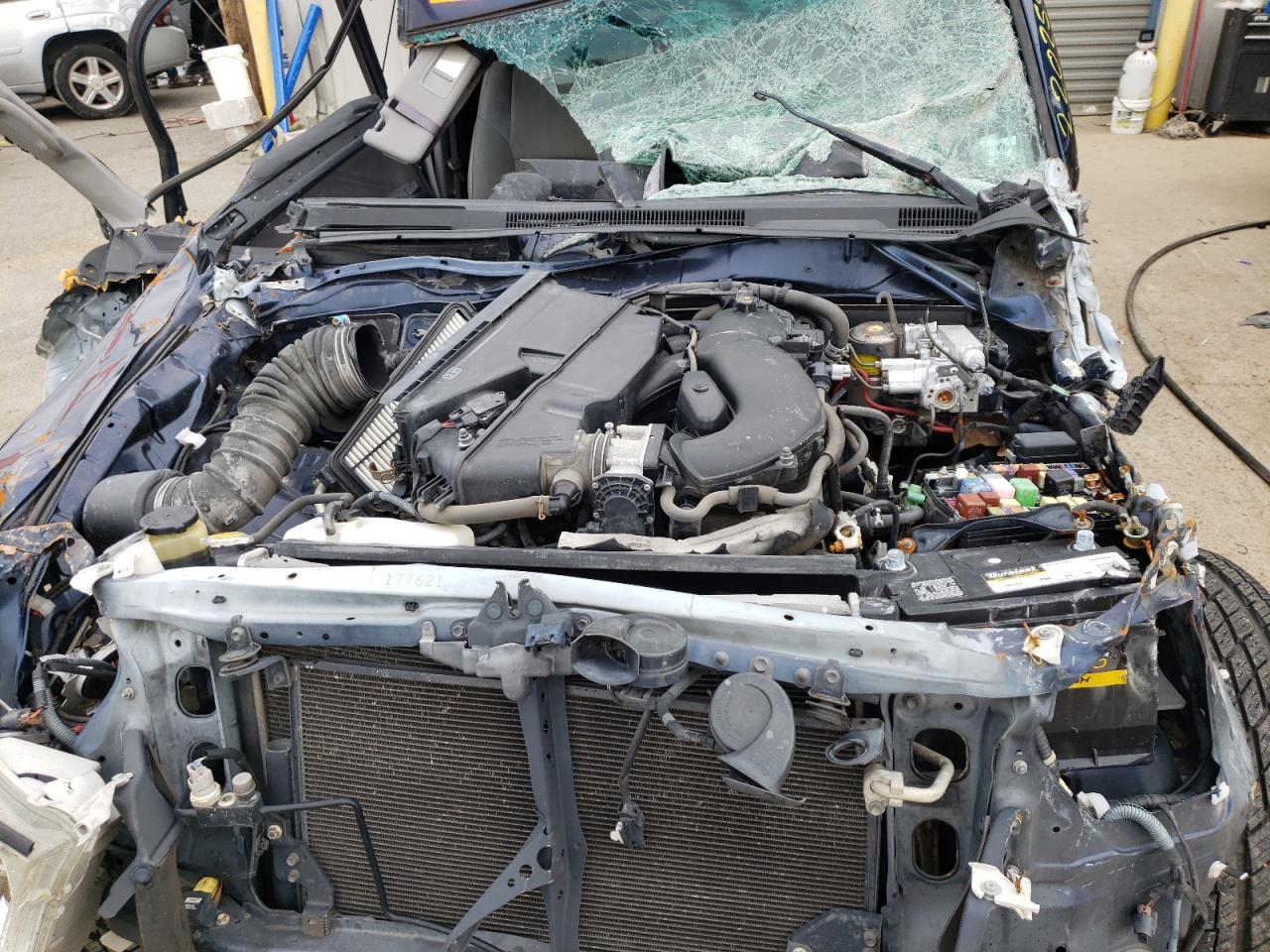 Photo 7 from auction – 2004 TOYOTA 4RUNNER SR with VIN JTEZU14R648017575