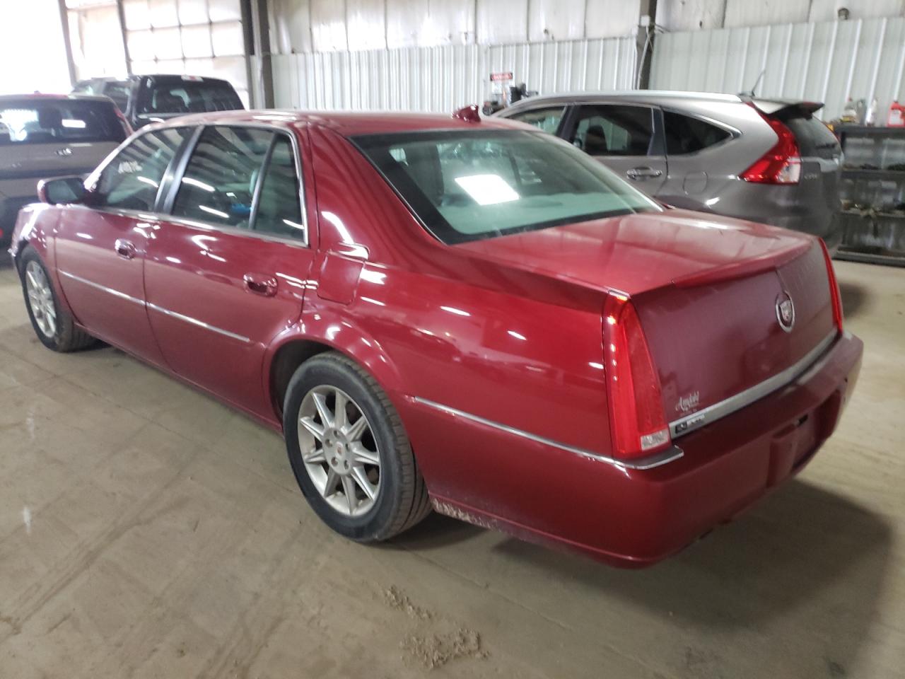 Photo 3 from auction – 2011 CADILLAC DTS LUXURY with VIN 1G6KD5E60BU105630