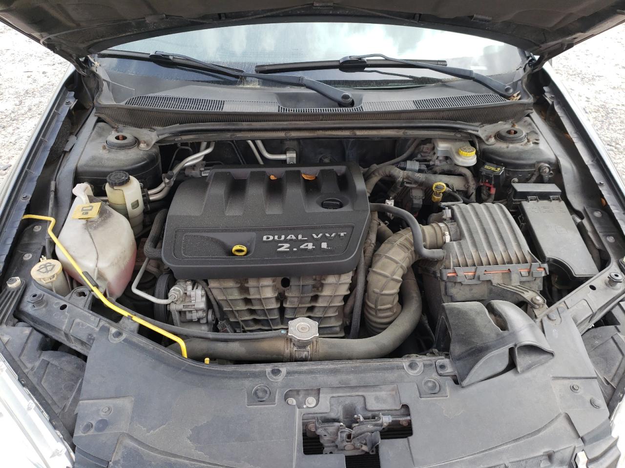Photo 7 from auction – 2012 CHRYSLER 200 LX with VIN 1C3CCBAB8CN295490
