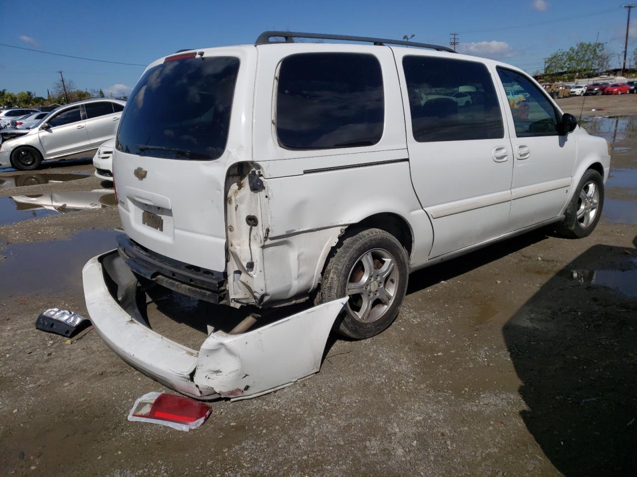 Photo 4 from auction – 2007 CHEVROLET UPLANDER L with VIN 1GNDV33167D137401