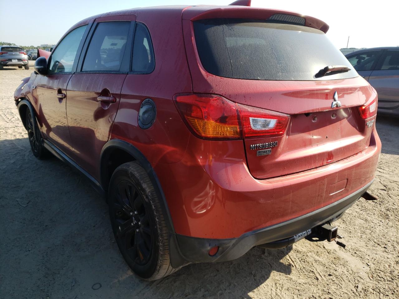 Photo 3 from auction – 2017 MITSUBISHI OUTLANDER with VIN JA4AP3AU3HZ044546