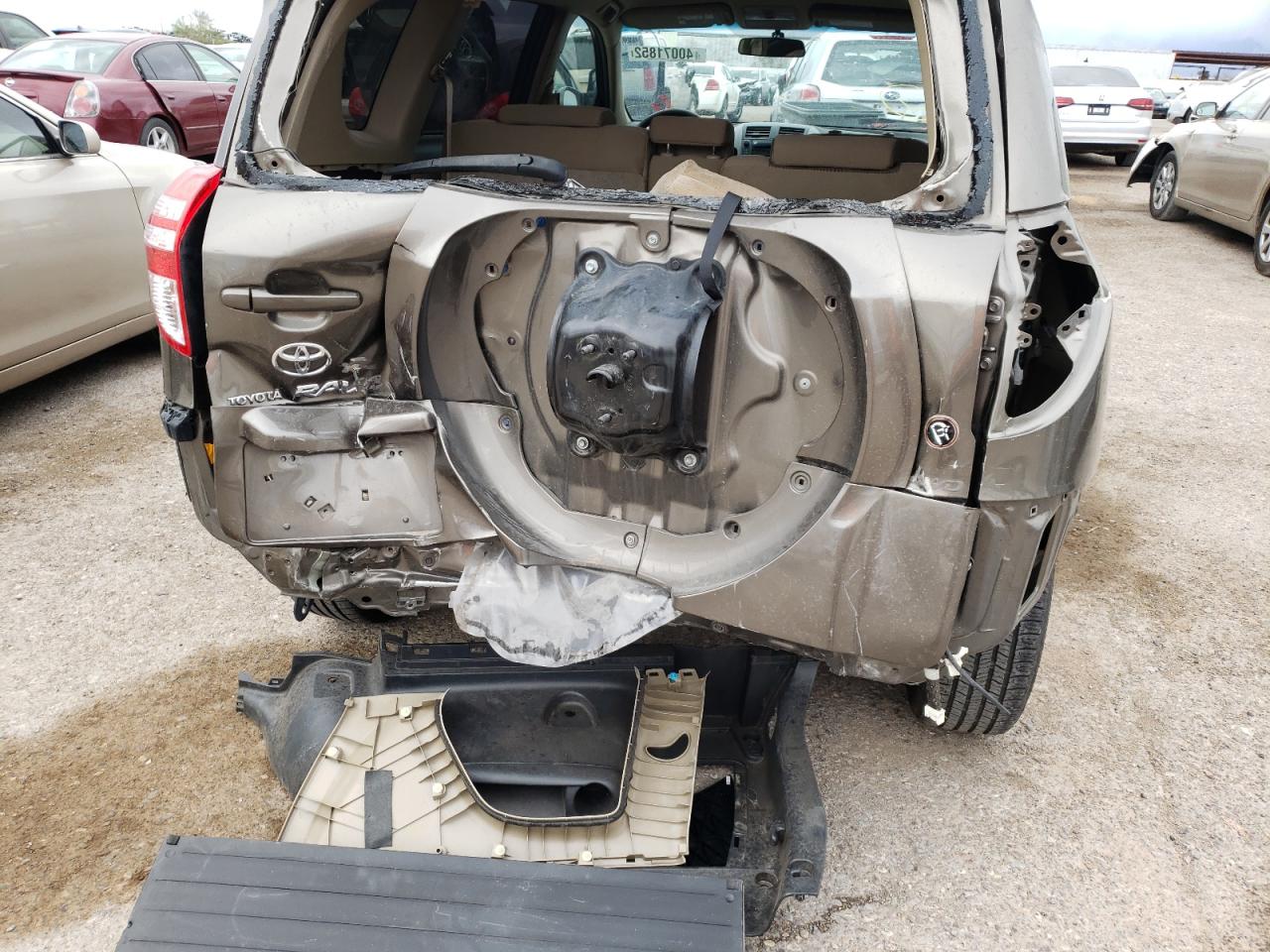 Photo 9 from auction – 2010 TOYOTA RAV4 with VIN 2T3BF4DV8AW077670