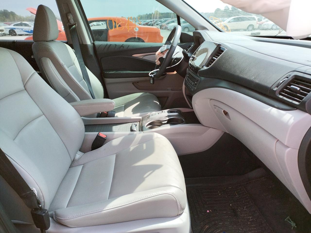Photo 5 from auction – 2021 HONDA PILOT EXL with VIN 5FNYF5H5XMB025980