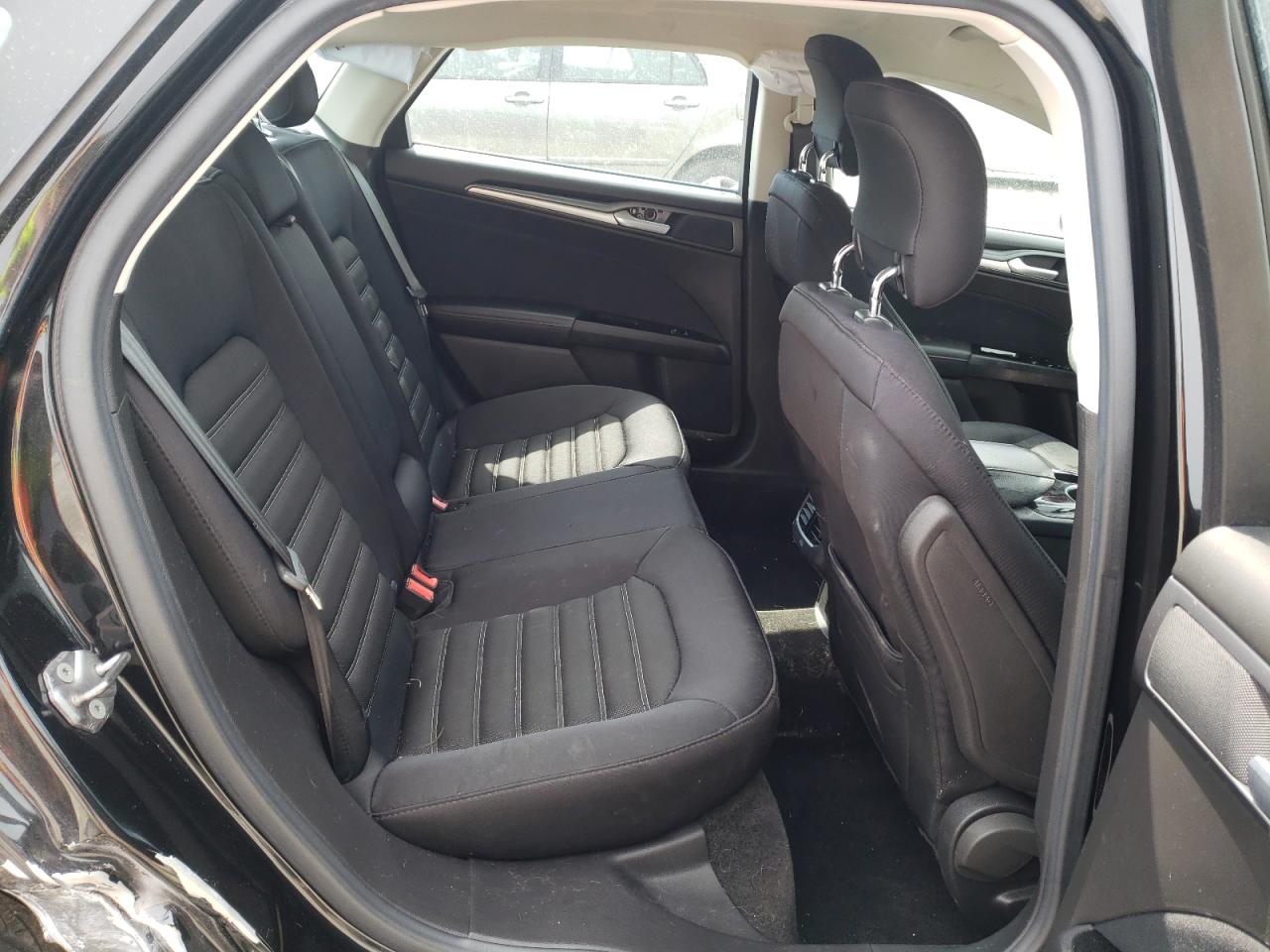 Photo 6 from auction – 2013 FORD FUSION SE with VIN 3FA6P0H72DR323968