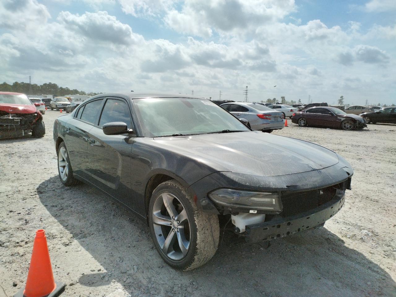 Photo 13 from auction – 2015 DODGE CHARGER SX with VIN 2C3CDXHGXFH902448