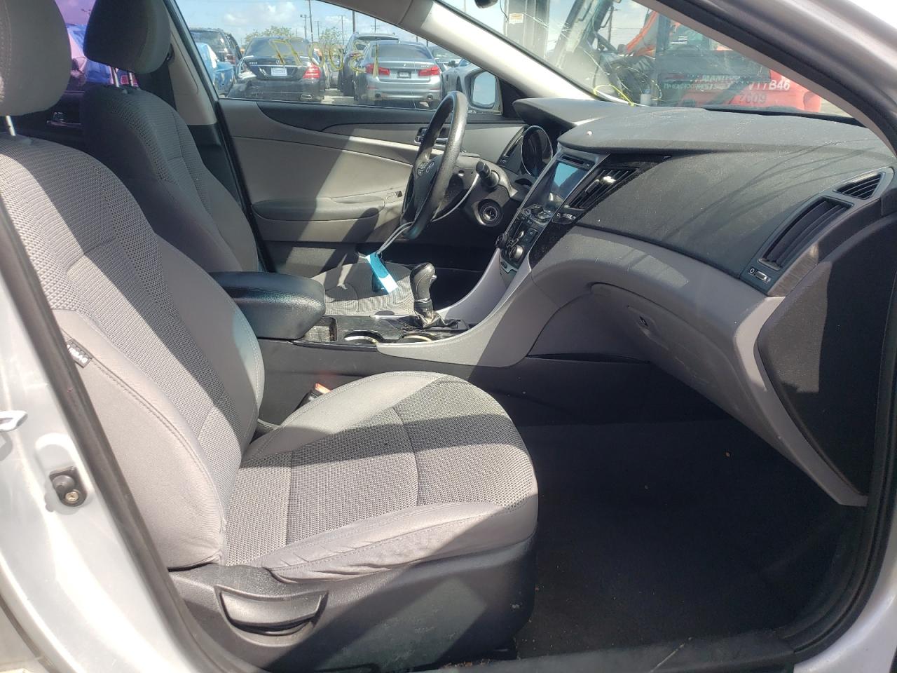 Photo 5 from auction – 2011 HYUNDAI SONATA GLS with VIN 5NPEB4AC0BH157551