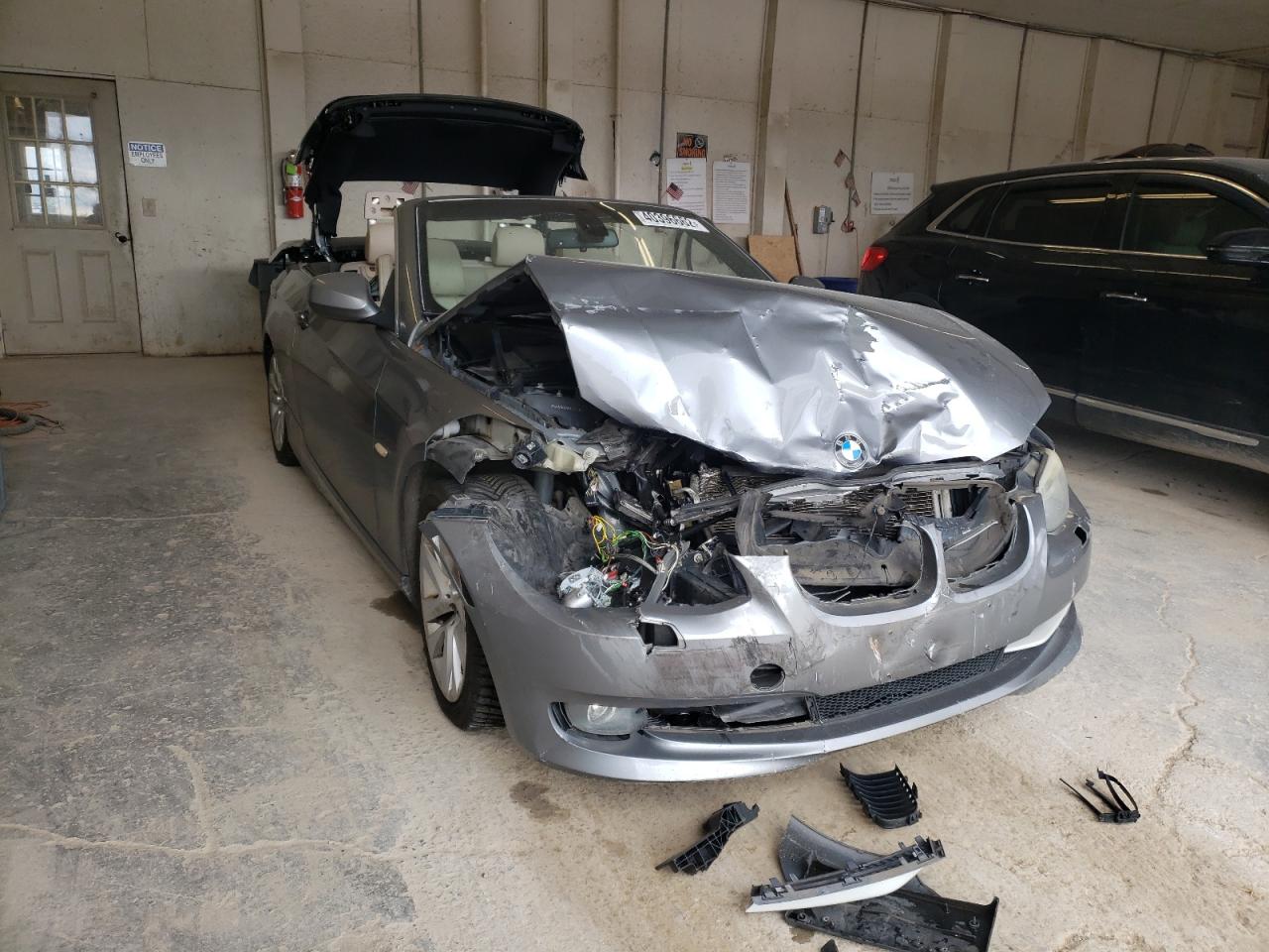 BMW 328 I 2011 with VIN WBADW3C59BE537400 - Photo from auction