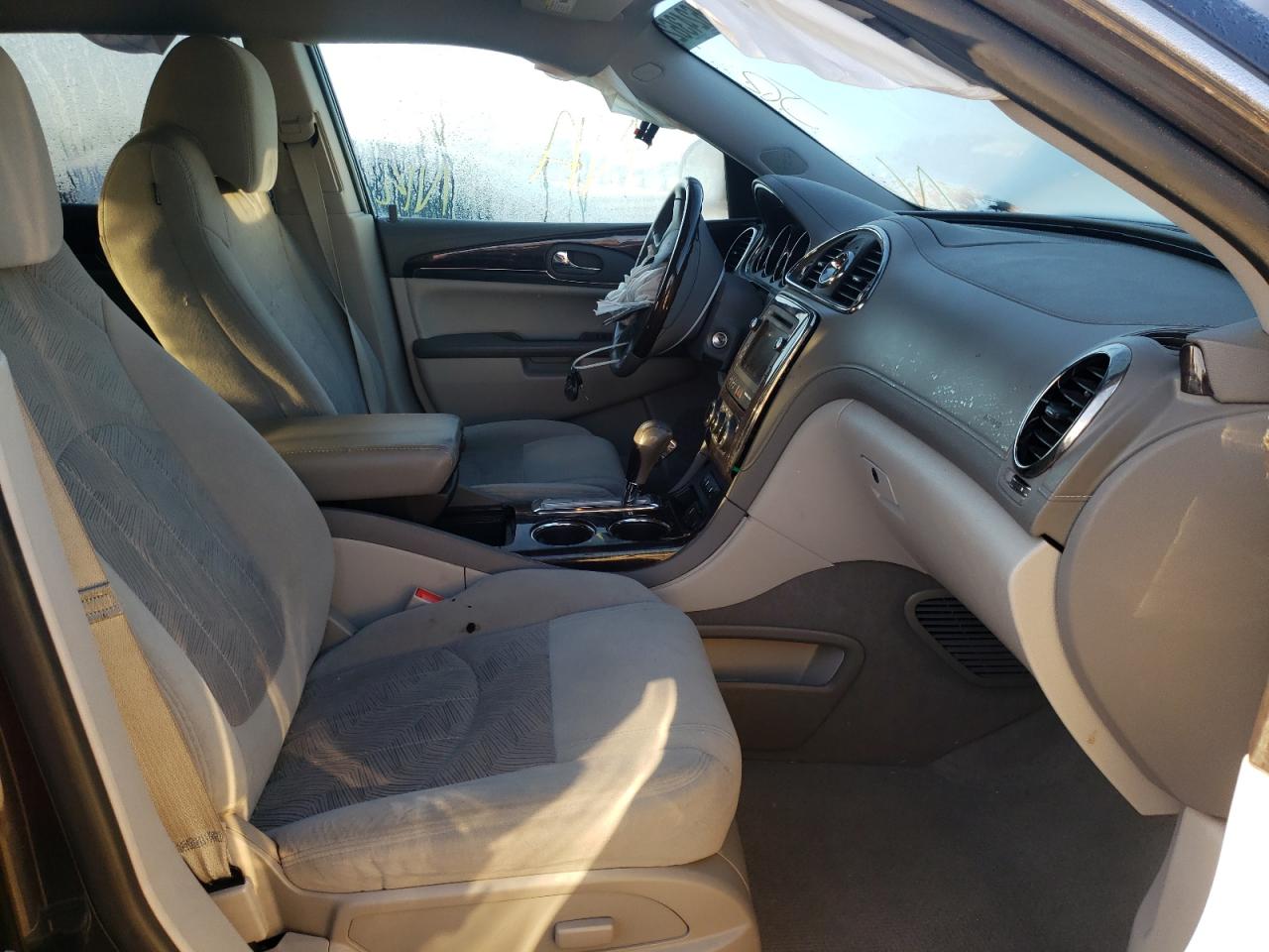 Photo 5 from auction – 2016 BUICK ENCLAVE with VIN 5GAKRAKD4GJ238265