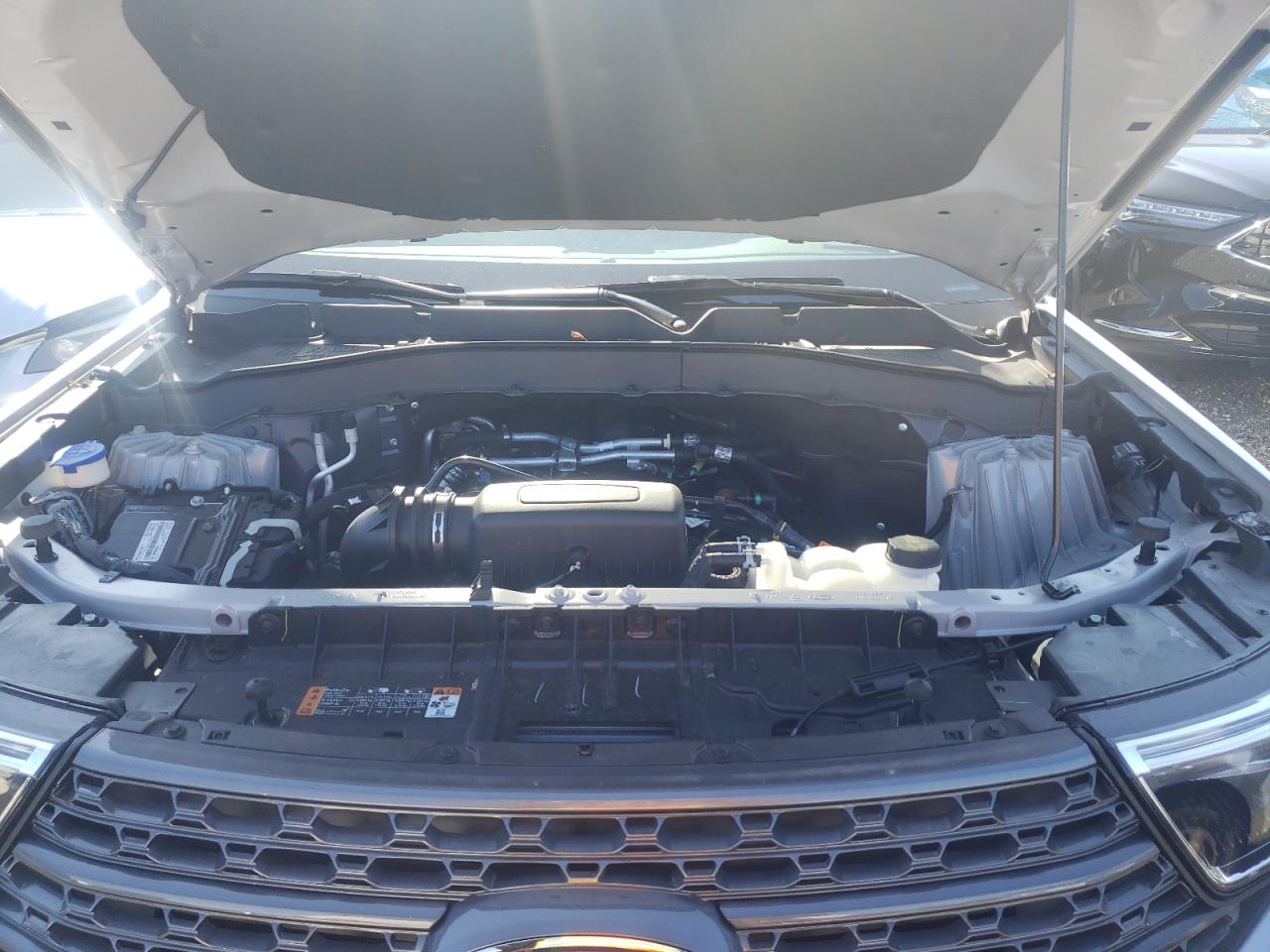 Photo 7 from auction – 2021 FORD EXPLORER X with VIN 1FMSK8DH5MGA64609