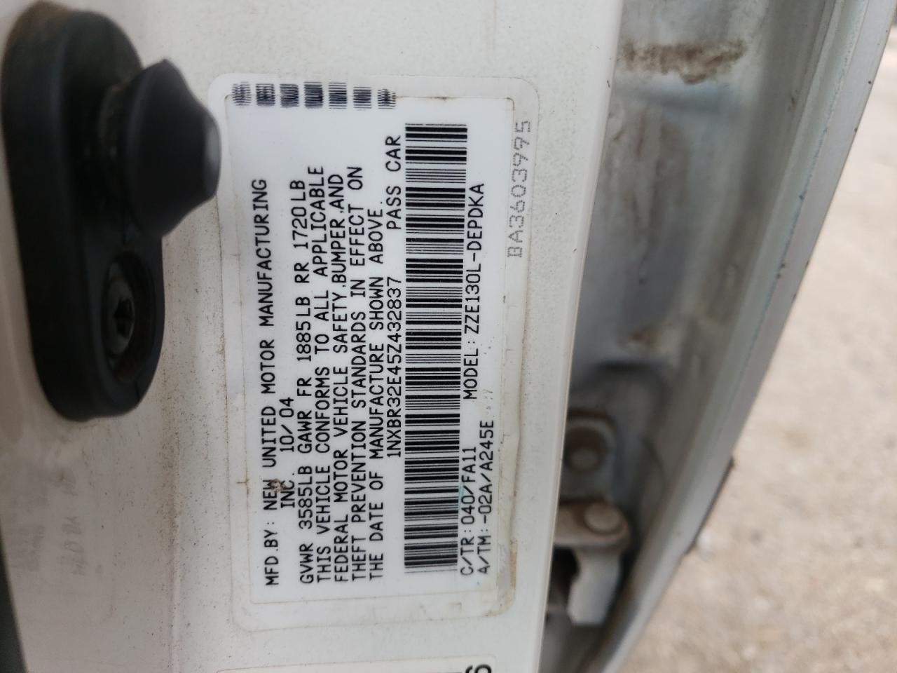 Photo 10 from auction – 2005 TOYOTA COROLLA with VIN 1NXBR32E45Z432837