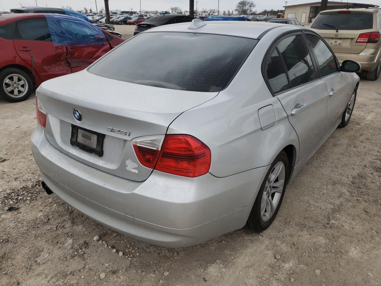 Photo 4 from auction – 2008 BMW 328 I with VIN WBAVA335X8K053460