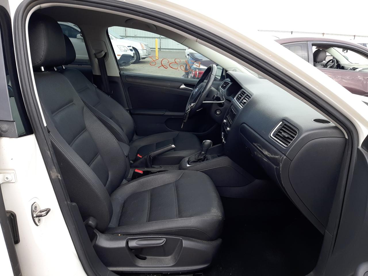 Photo 5 from auction – 2012 VOLKSWAGEN JETTA SE with VIN 3VWDP7AJXCM405682