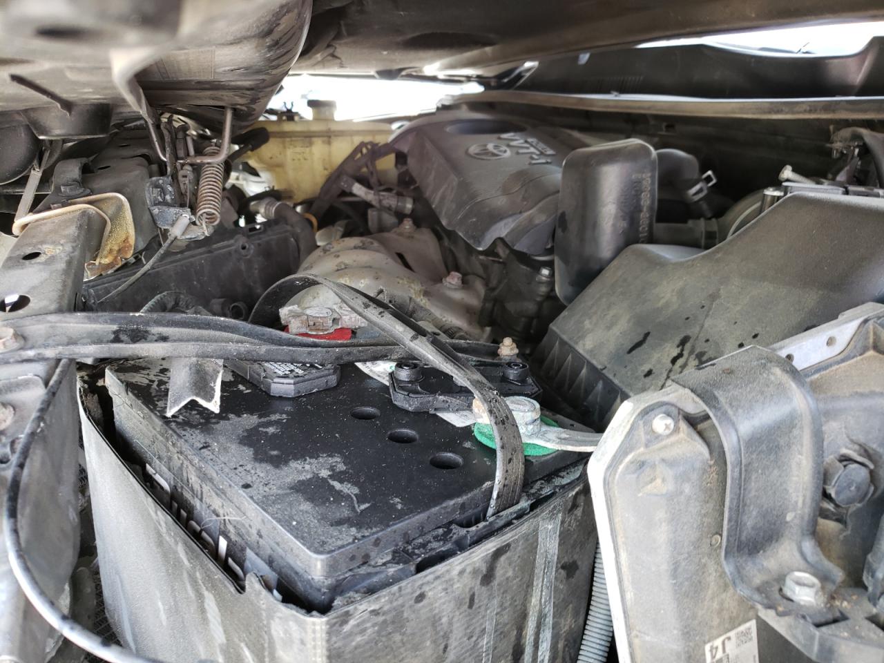 Photo 7 from auction – 2010 TOYOTA RAV4 with VIN JTMBF4DV0AD035507