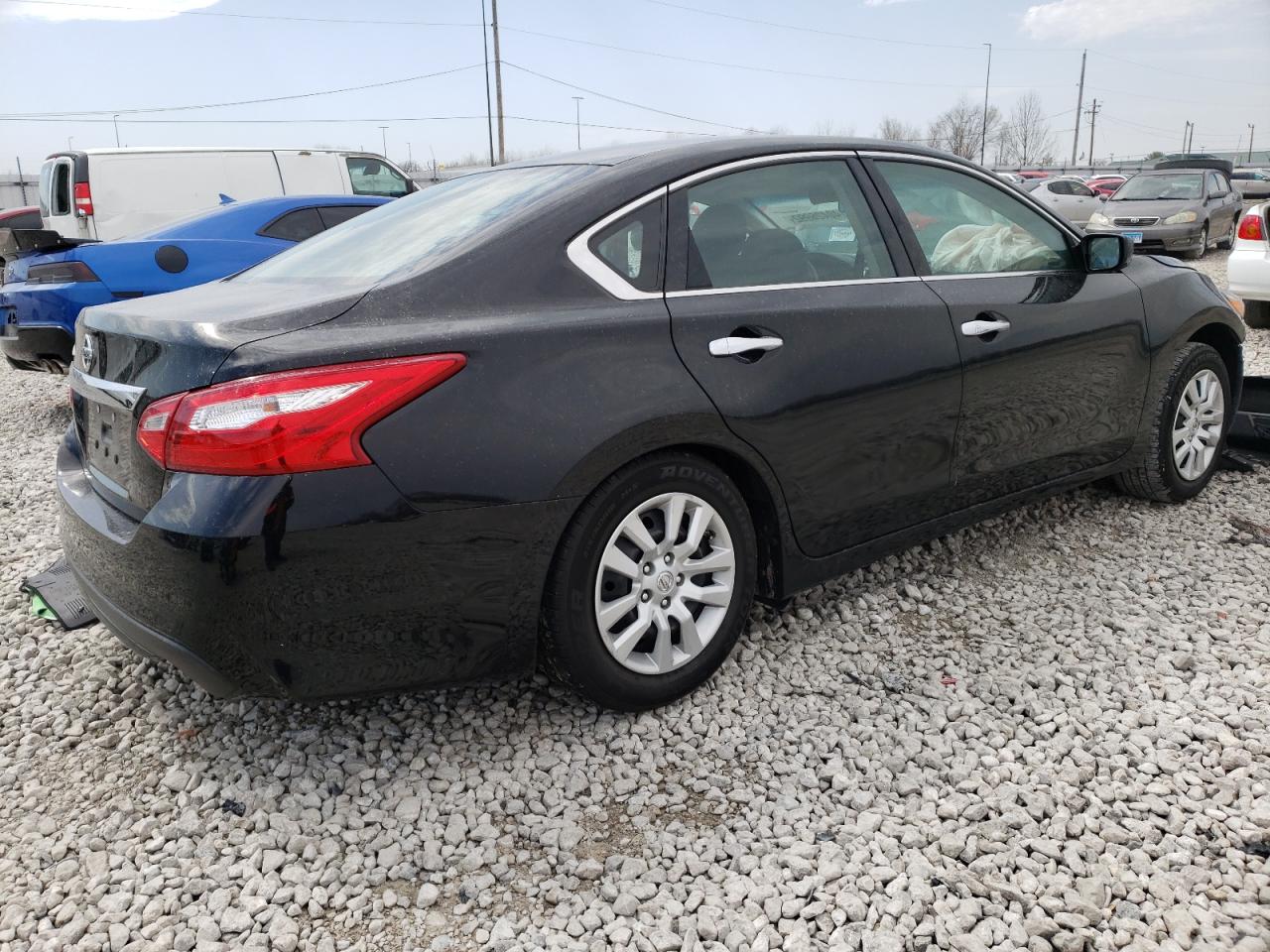 Photo 4 from auction – 2017 NISSAN ALTIMA 2.5 with VIN 1N4AL3AP2HC284255