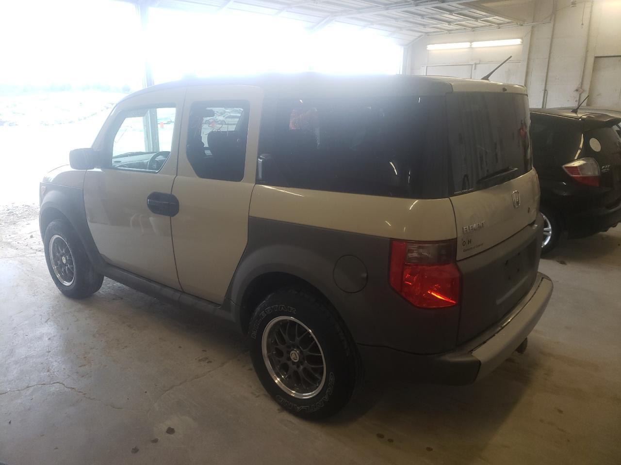 Photo 3 from auction – 2005 HONDA ELEMENT LX with VIN 5J6YH28395L006045