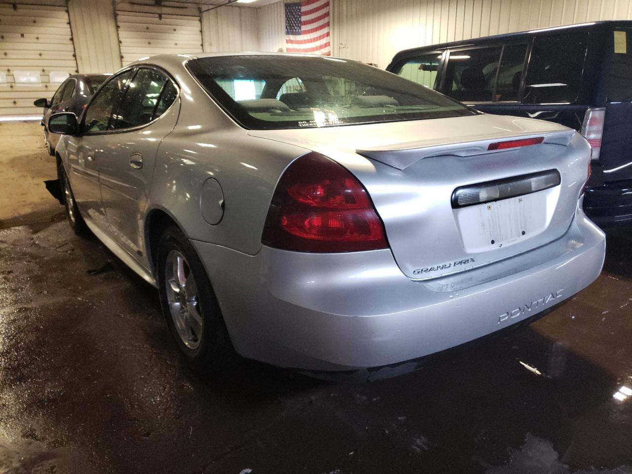 Photo 3 from auction – 2005 PONTIAC GRAND PRIX with VIN 2G2WP522951268224