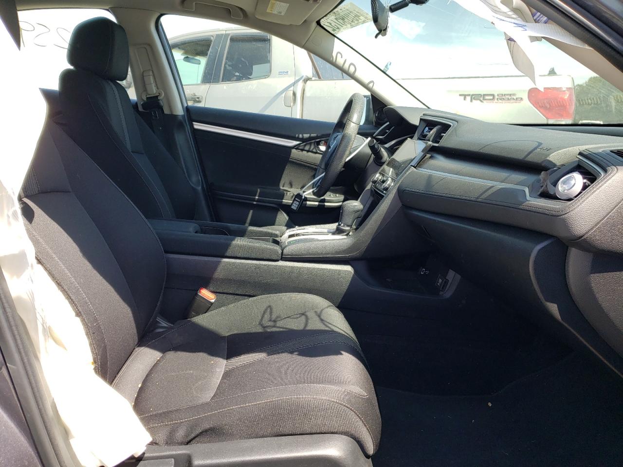Photo 5 from auction – 2016 HONDA CIVIC EX with VIN 19XFC2F70GE238434