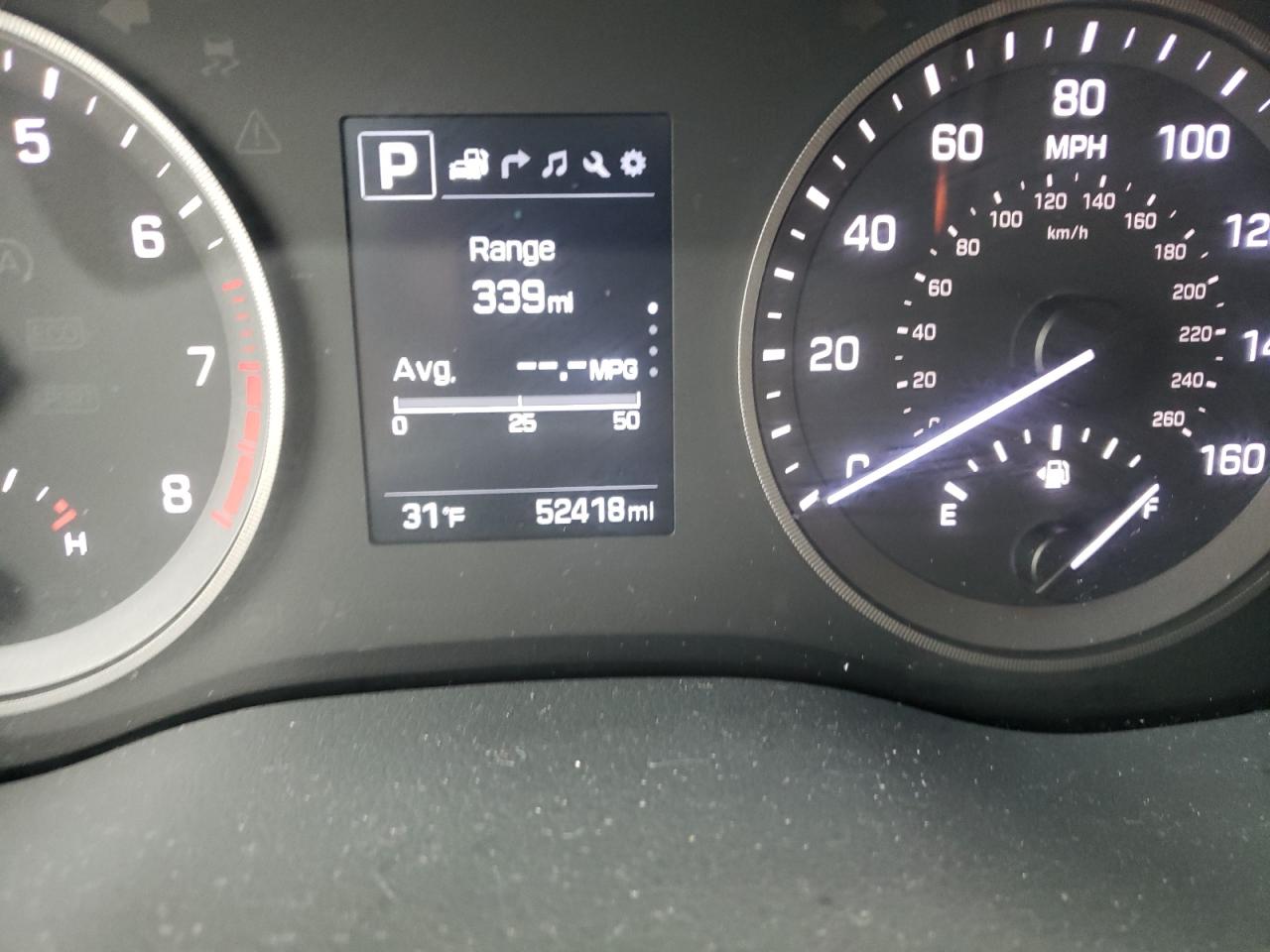 Photo 8 from auction – 2018 HYUNDAI TUCSON SEL with VIN KM8J33A42JU603830