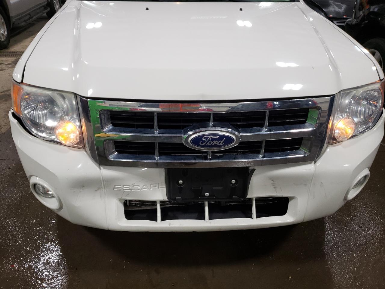 Photo 9 from auction – 2010 FORD ESCAPE XLT with VIN 1FMCU9DG0AKB80403