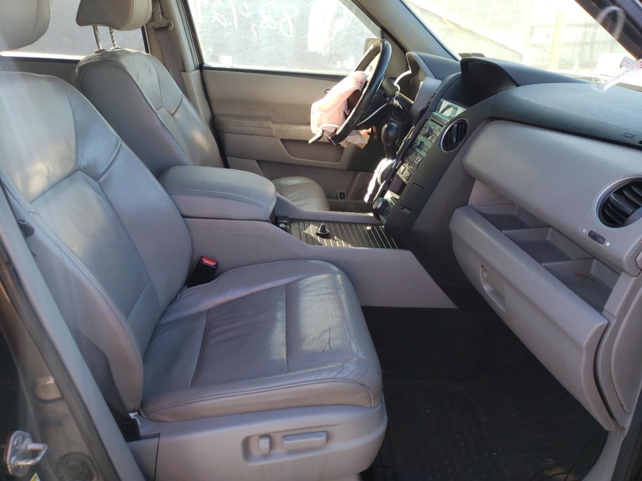 Photo 5 from auction – 2011 HONDA PILOT EXLN with VIN 5FNYF4H7XBB009450