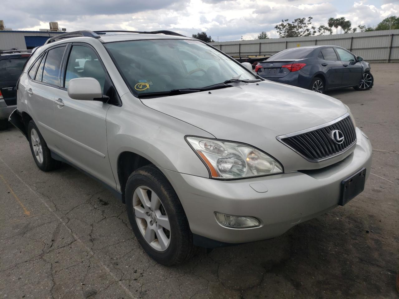LEXUS RX 350 2007 with VIN 2T2HK31U17C013223 - Photo from auction