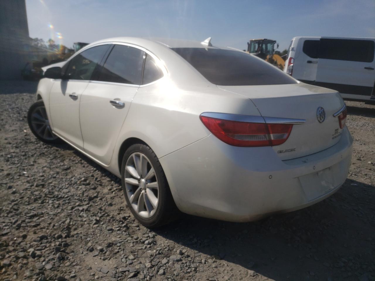 Photo 3 from auction – 2013 BUICK VERANO with VIN 1G4PS5SKXD4180831