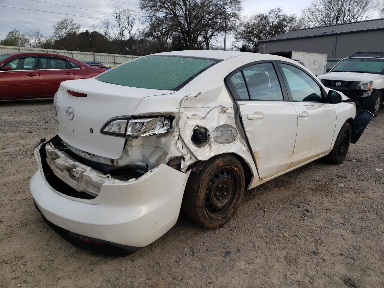 Photo 4 from auction – 2010 MAZDA 3 I with VIN JM1BL1SF7A1237989