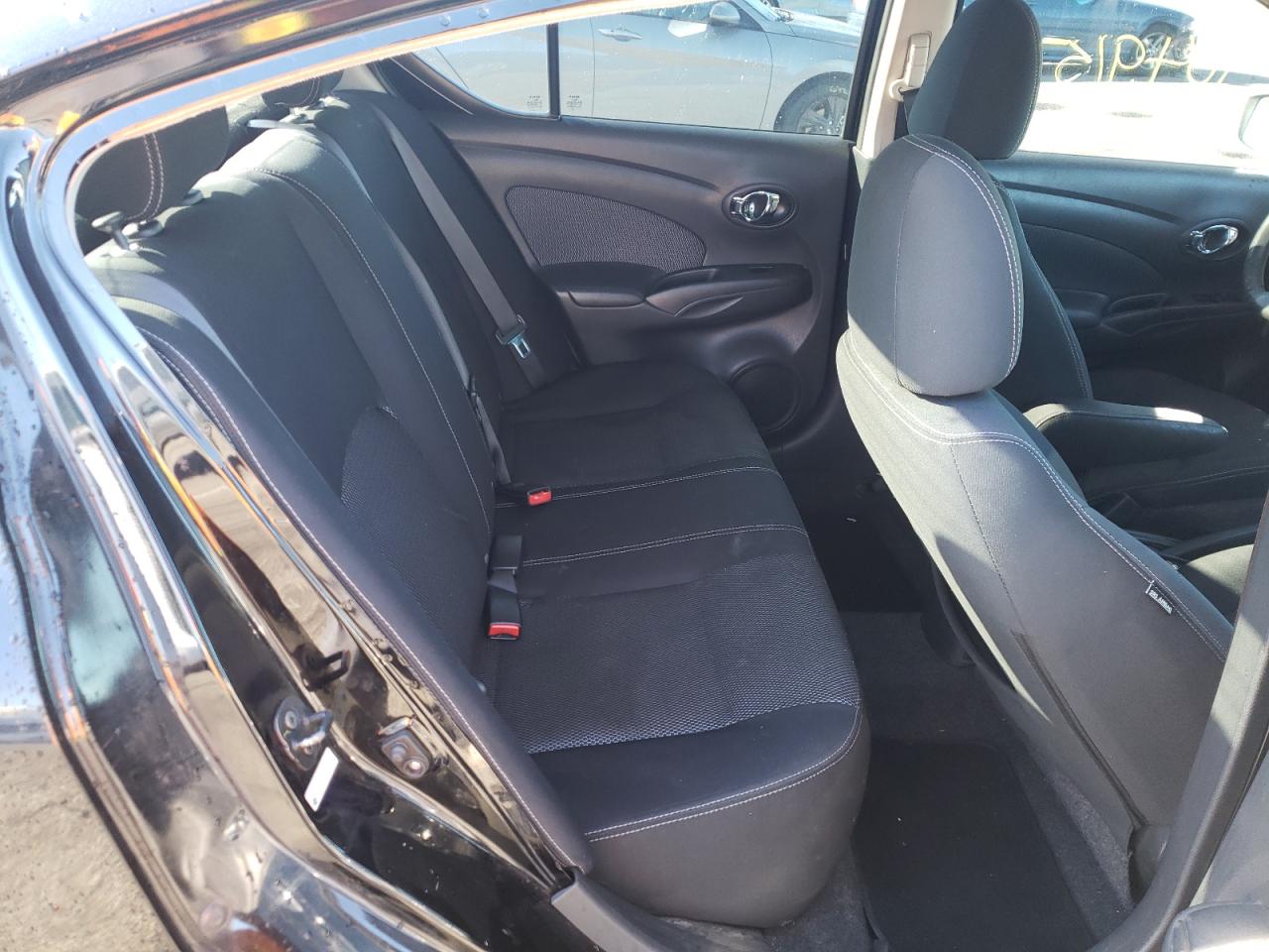 Photo 6 from auction – 2015 NISSAN VERSA S with VIN 3N1CN7AP4FL858511